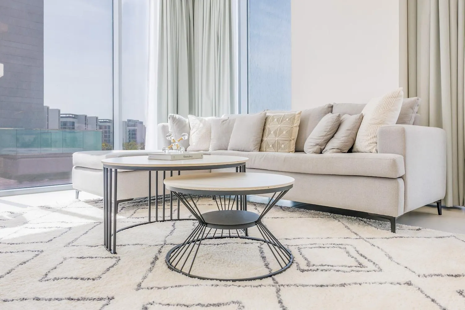 Charming 1 Bedroom Apt In Mbr - Near Downtown Dubai Apartment