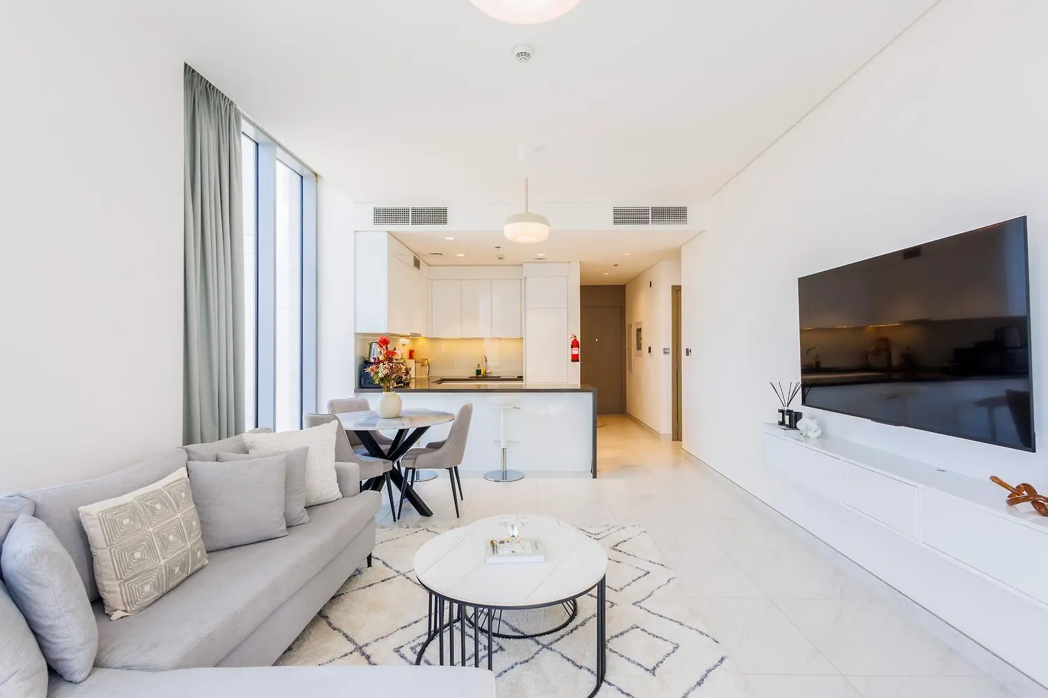 Charming 1 Bedroom Apt In Mbr - Near Downtown Dubai Apartment
