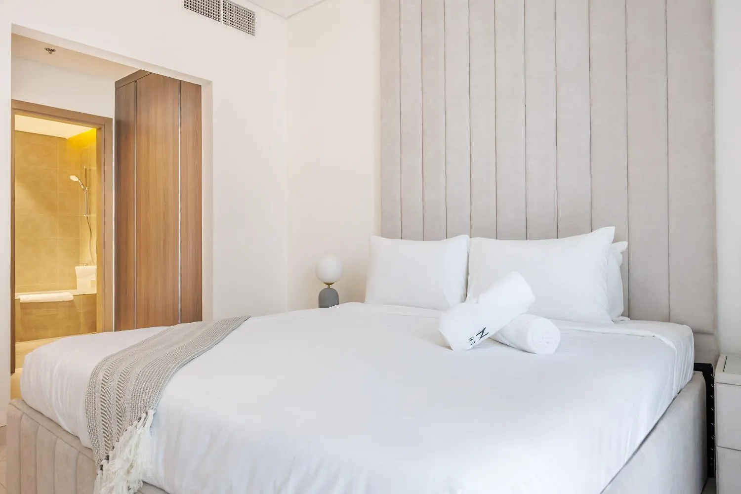 Charming 1 Bedroom Apt In Mbr - Near Downtown Dubai 0*,