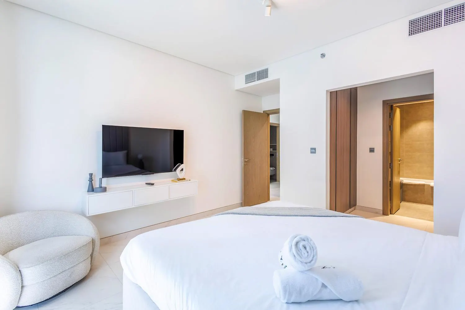 Charming 1 Bedroom Apt In Mbr - Near Downtown Dubai